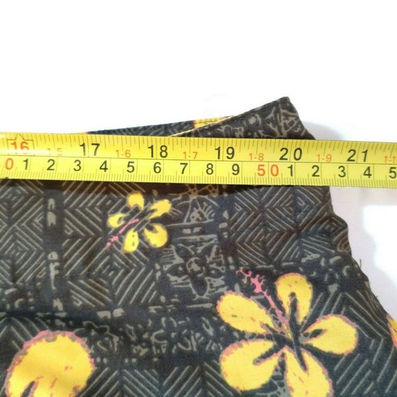 The Simpsons Calhoun Sportwear XXL Extra Extra Large Floral Green Yellow Shorts - Picture 9 of 11